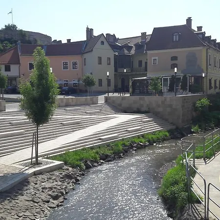 Orchidea Apartamento Eger